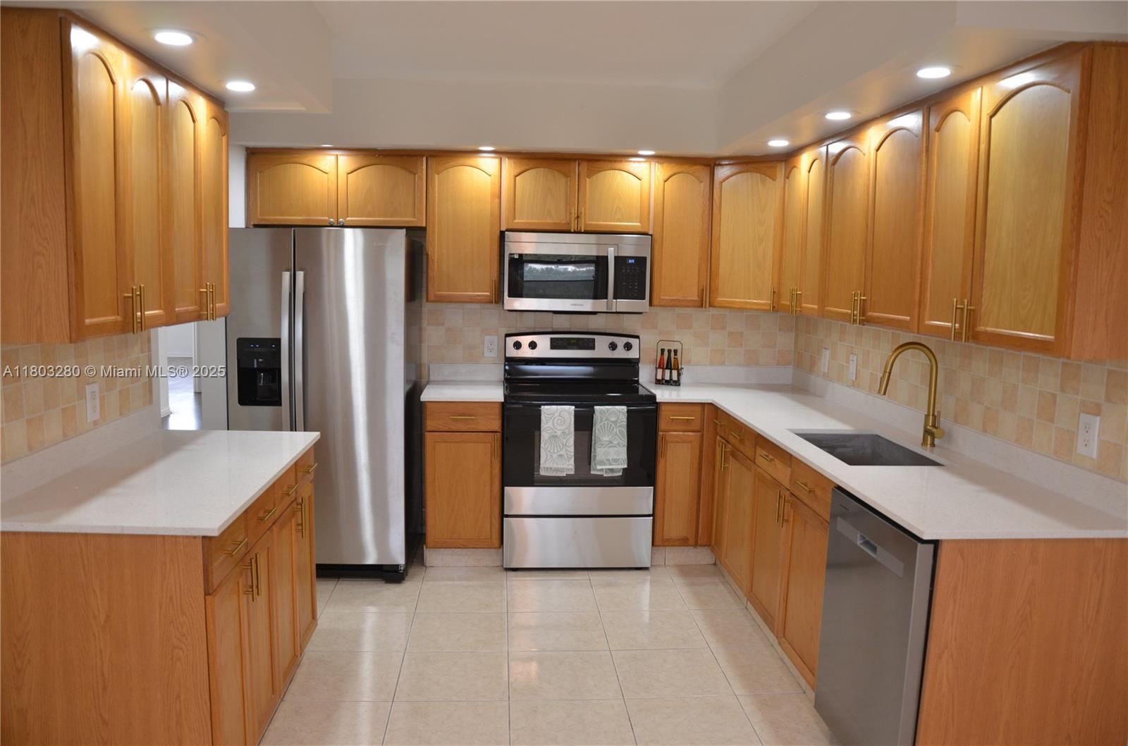 Property photo # 0