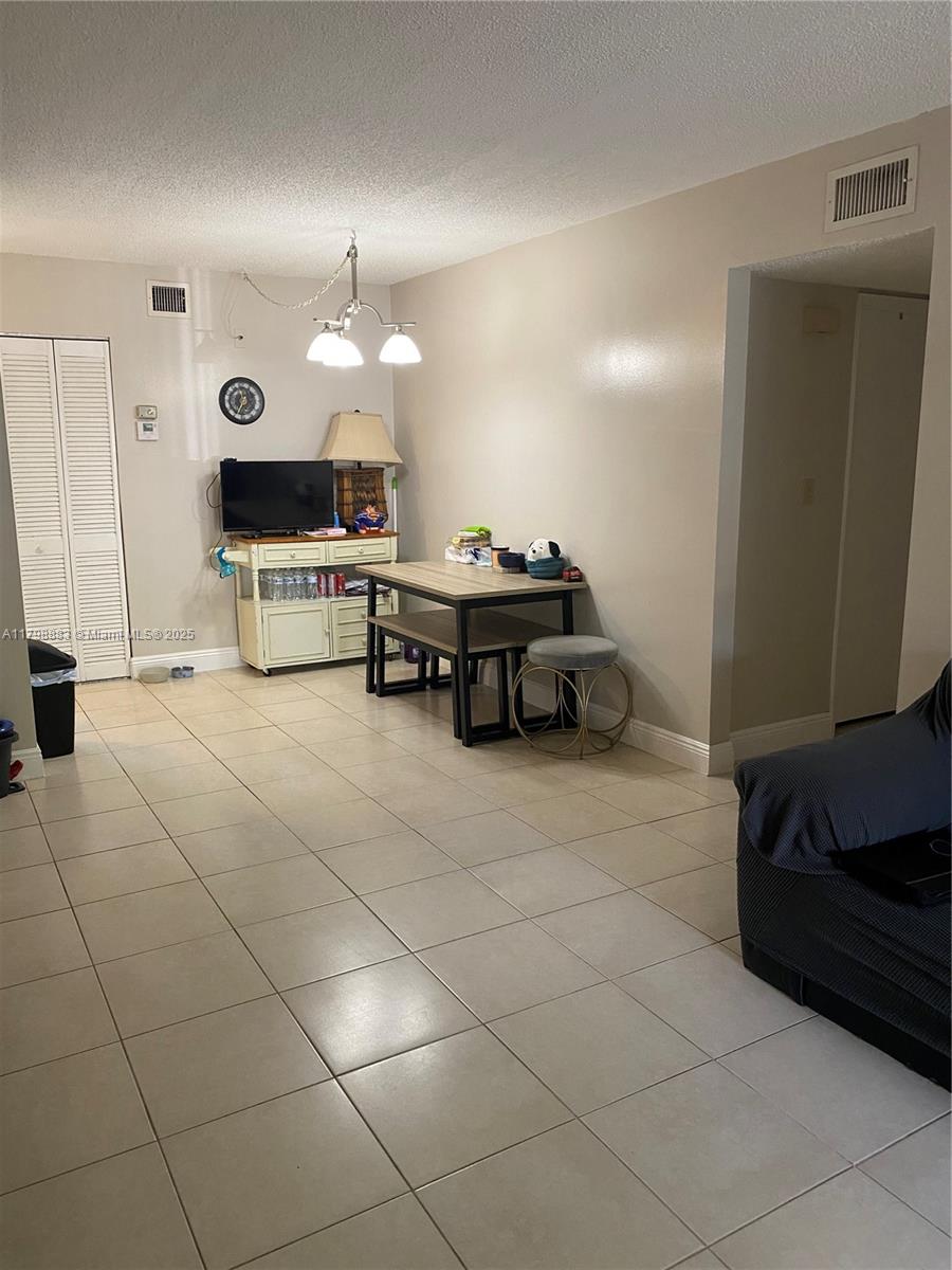 Residential, Pompano Beach, Florida image 5