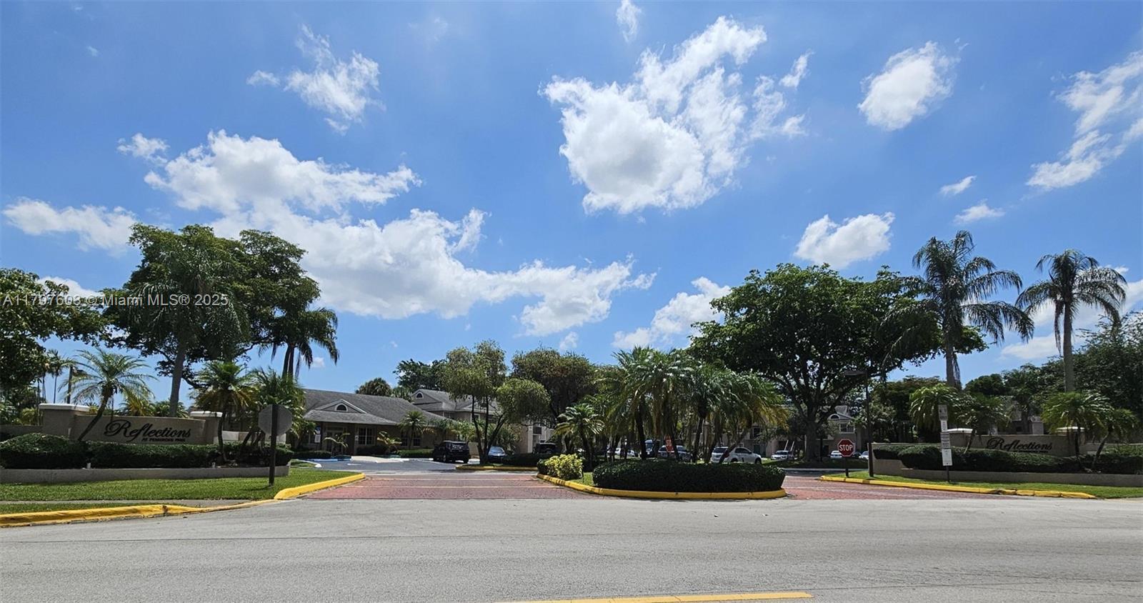 2151 NW 96 Terr #15L, Pembroke Pines, Florida image 14