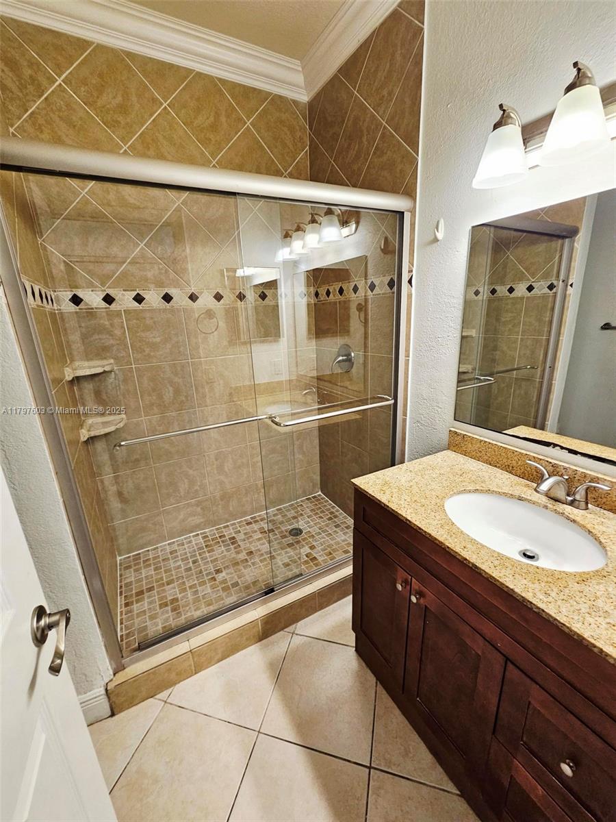 2151 NW 96 Terr #15L, Pembroke Pines, Florida image 9