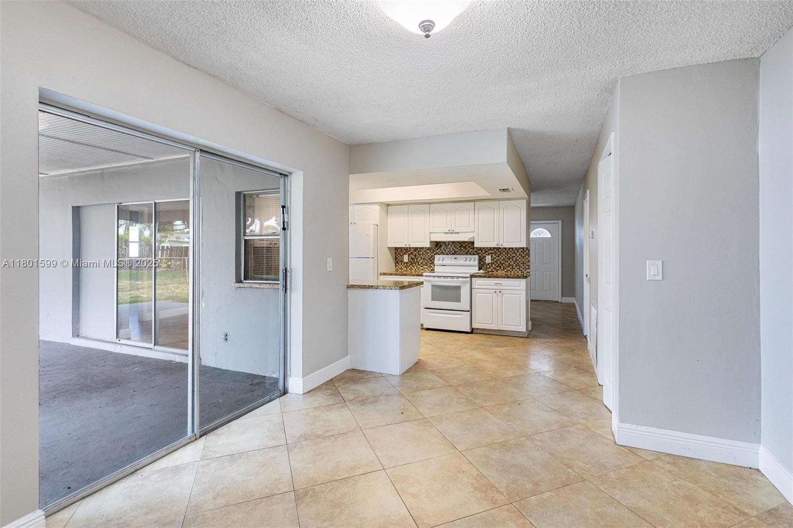 4811 NW 18th St, Lauderhill, Florida image 12