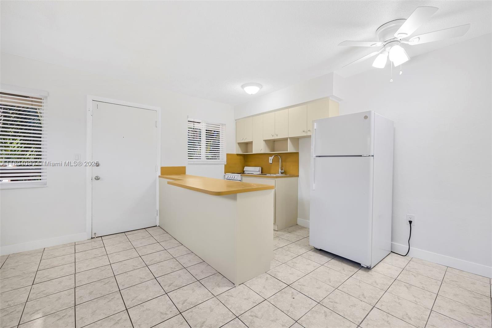 Property photo # 2
