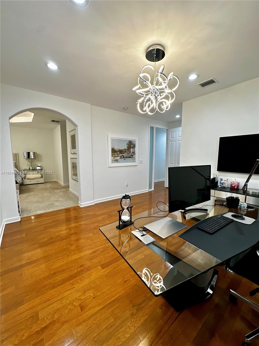 Listing Photo 23