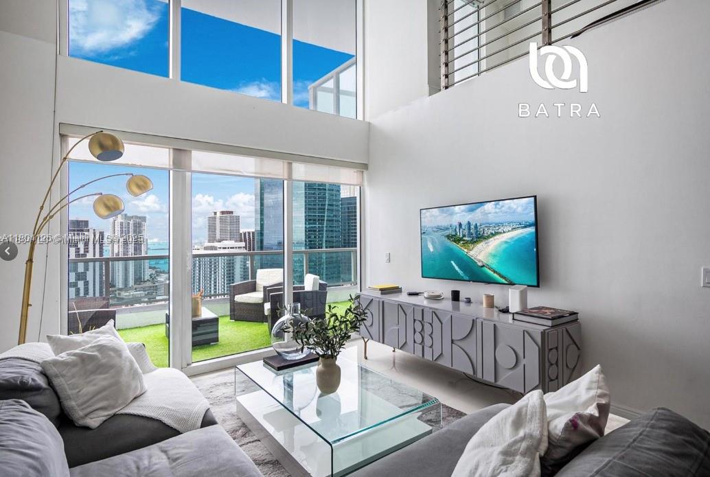 Condo for Rent in Miami, FL