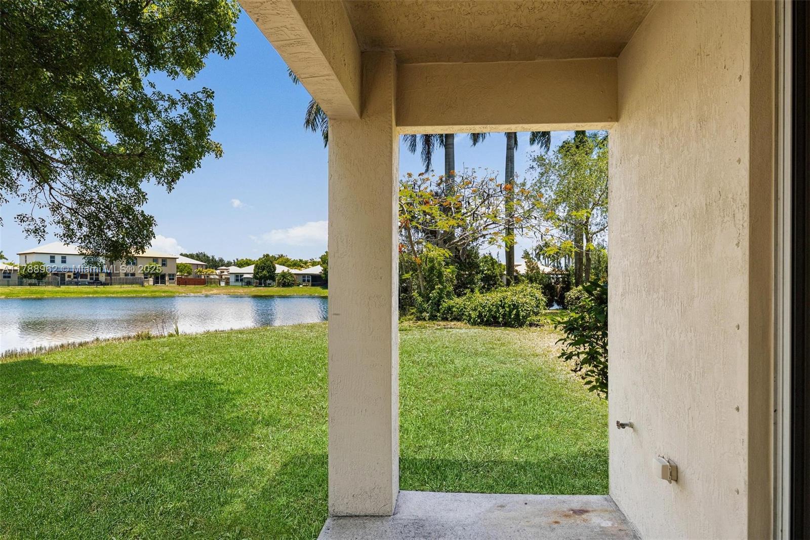 166 SE 22nd Ave, Homestead, Florida image 12