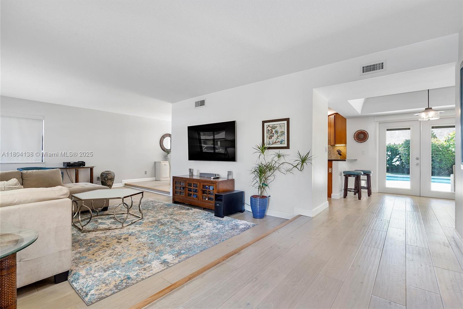 5630 W Waterford Dr, Davie, Florida image 11