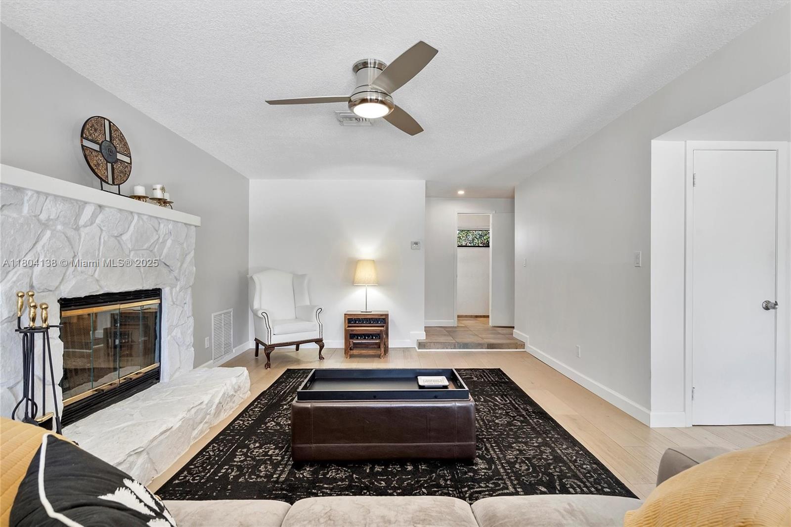 5630 W Waterford Dr, Davie, Florida image 20