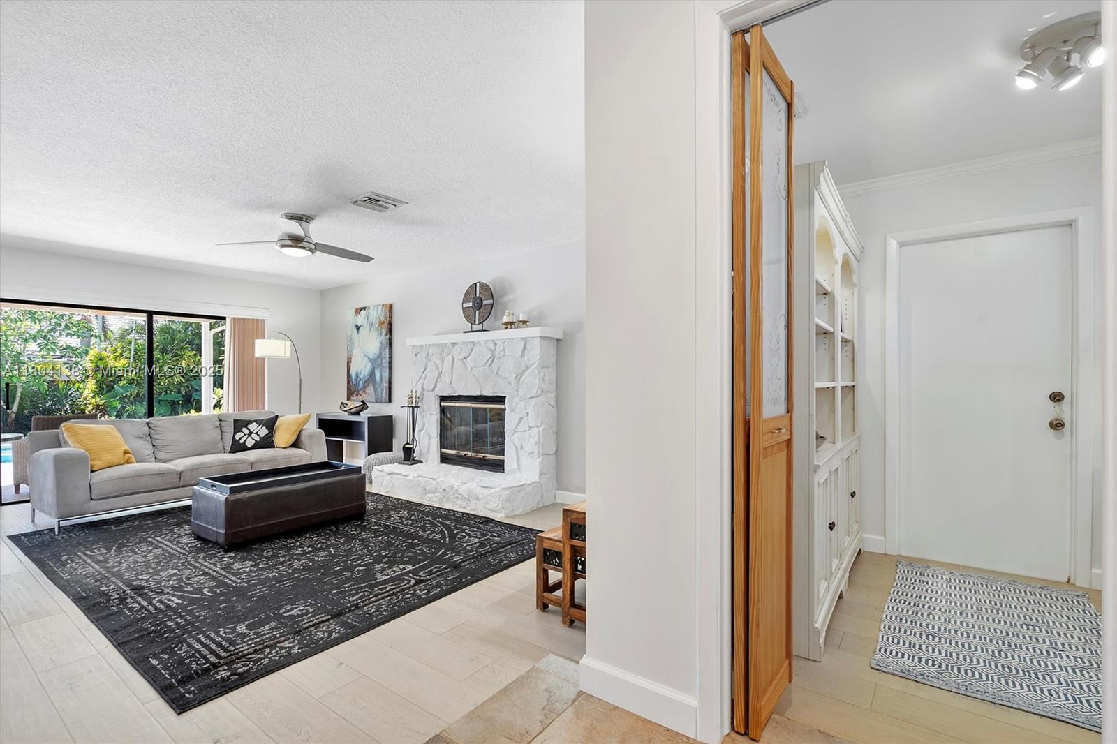 5630 W Waterford Dr, Davie, Florida image 25