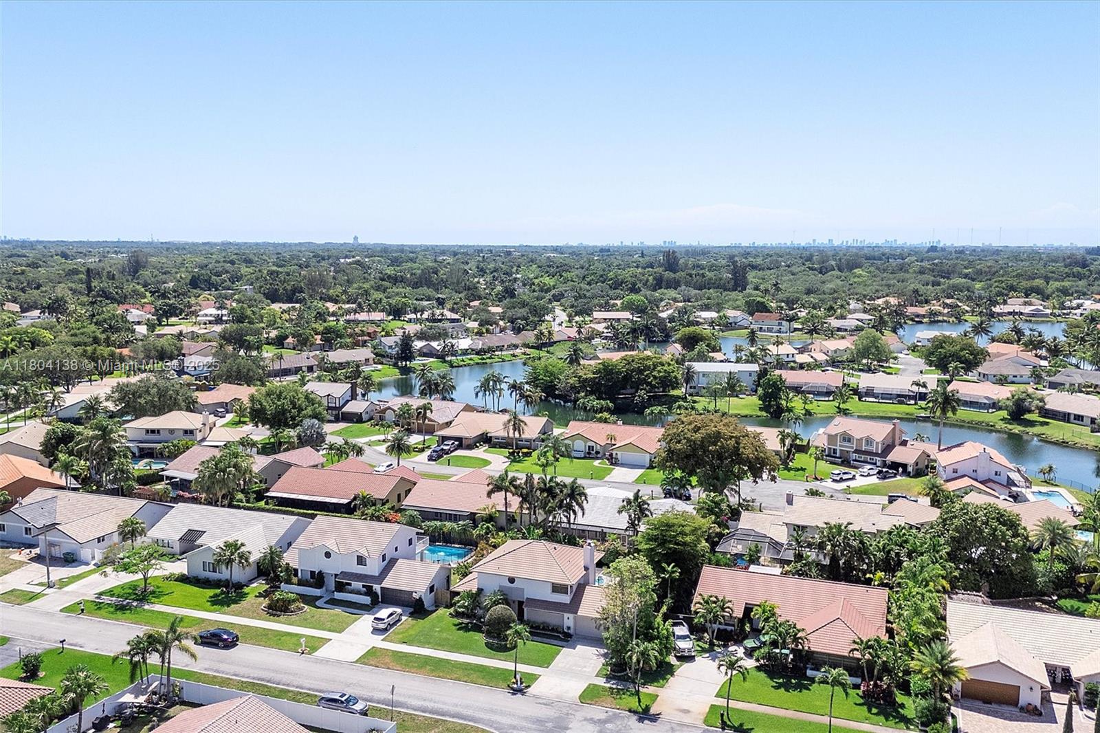 5630 W Waterford Dr, Davie, Florida image 48