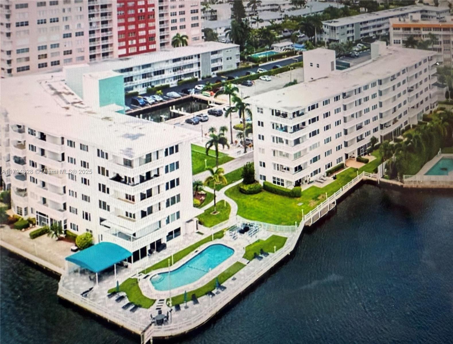 3209 S Ocean Dr #2M, Hallandale Beach, Florida image 37