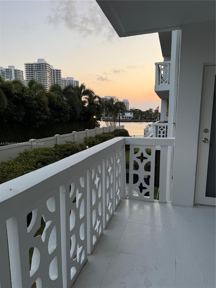 3209 S Ocean Dr #2M, Hallandale Beach, Florida image 5