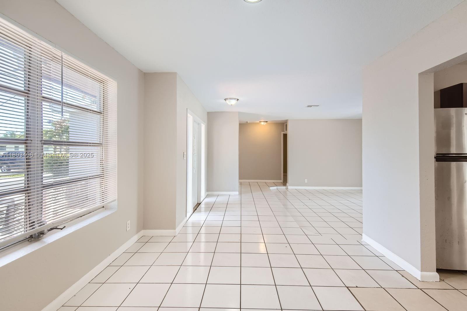 3226 NW 41st St, Lauderdale Lakes, Florida image 3
