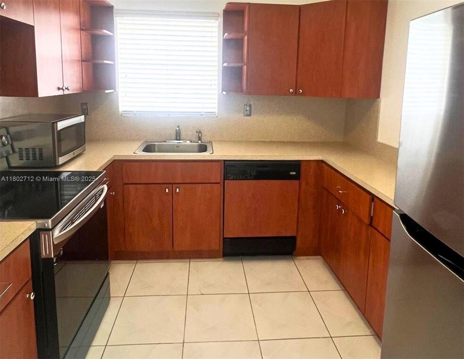 Property photo # 6