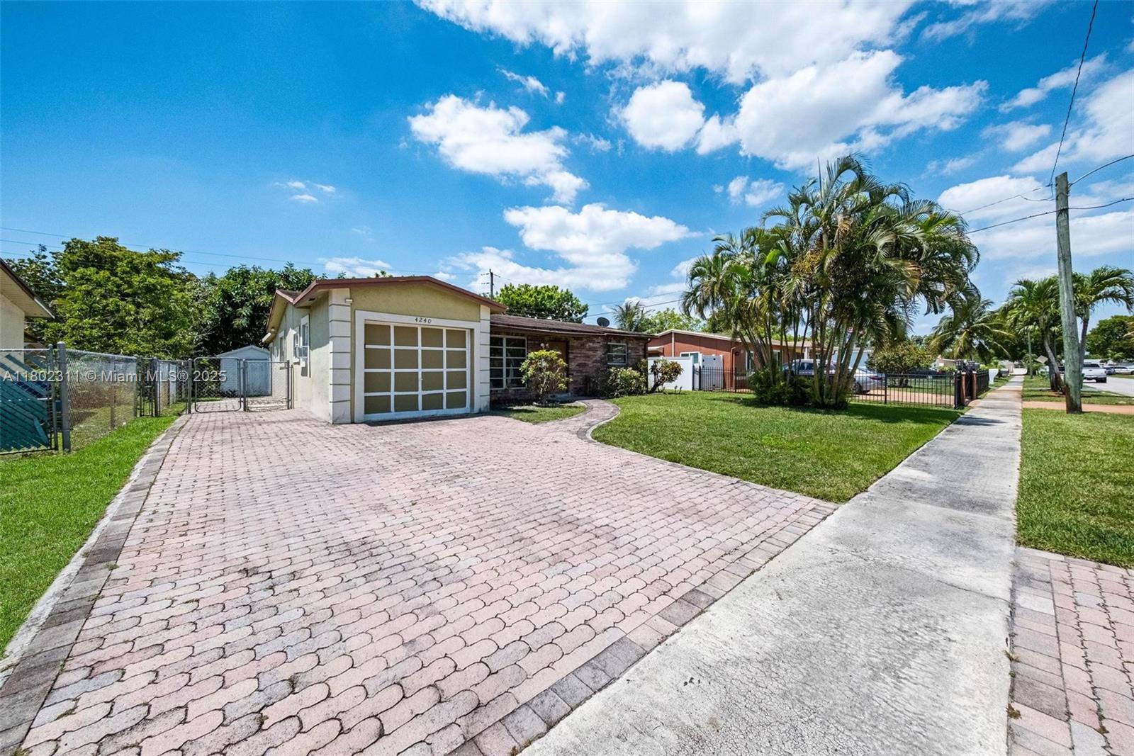 4240 NW 22nd St, Lauderhill, Florida image 28