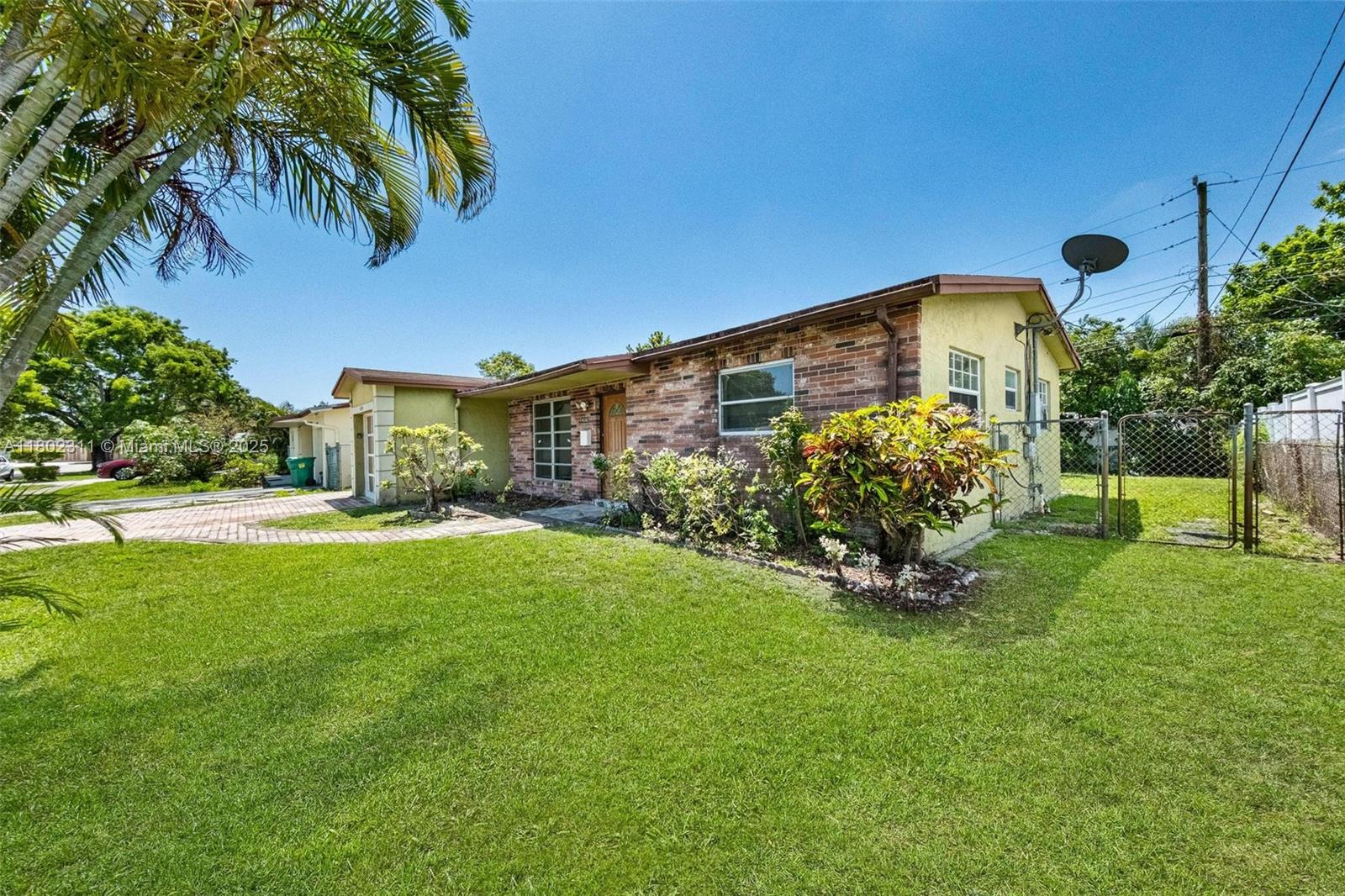 4240 NW 22nd St, Lauderhill, Florida image 4