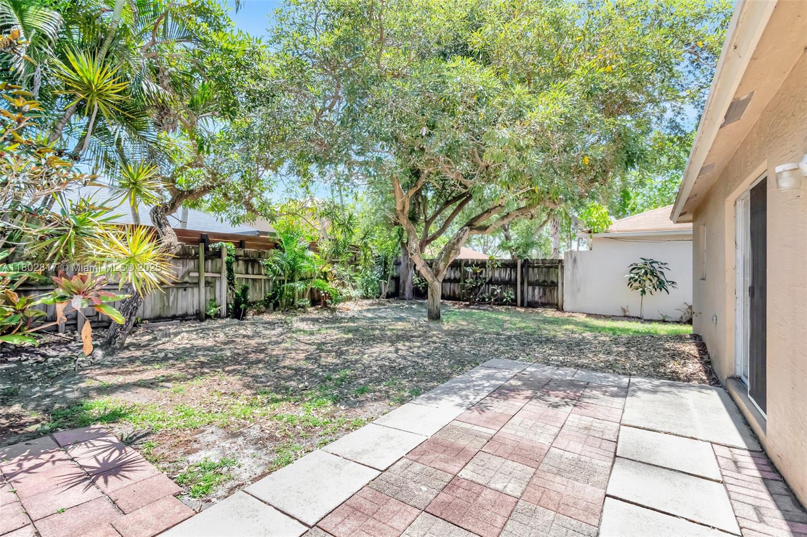 6077 Azalea Cir, West Palm Beach, Florida image 24