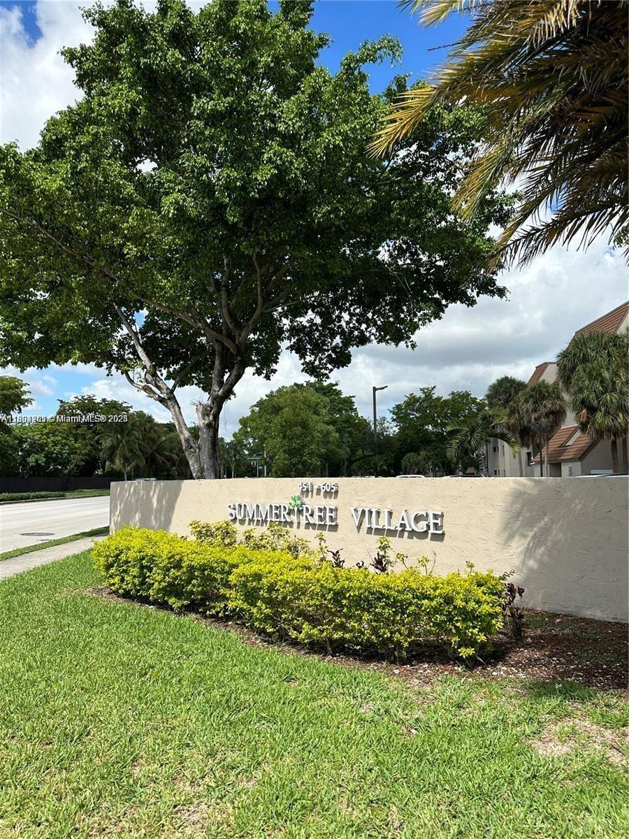 601 Ives Dairy Rd #401-8, Miami, Florida image 4