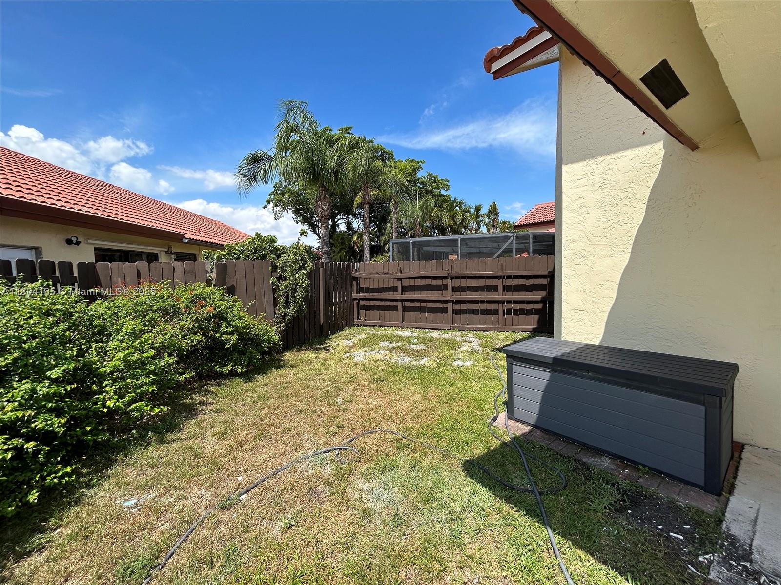 11351 SW 8th Pl, Pembroke Pines, Florida image 21