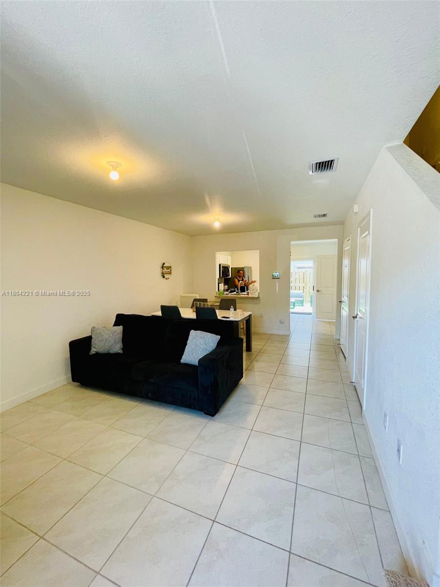 448 NE 4th St, Florida City, Florida image 6