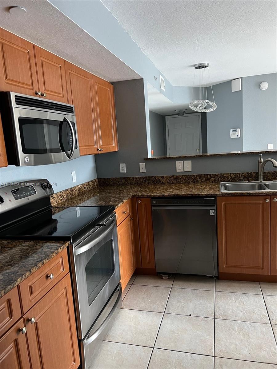 13780 NE 3rd Ct #207, North Miami, Florida image 10