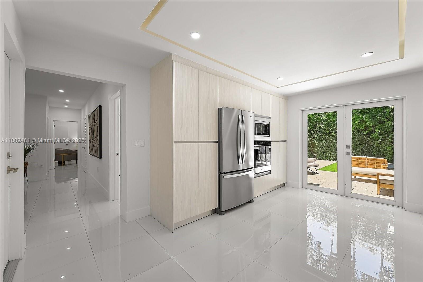 3020 Alton Rd, Miami Beach, Florida image 14