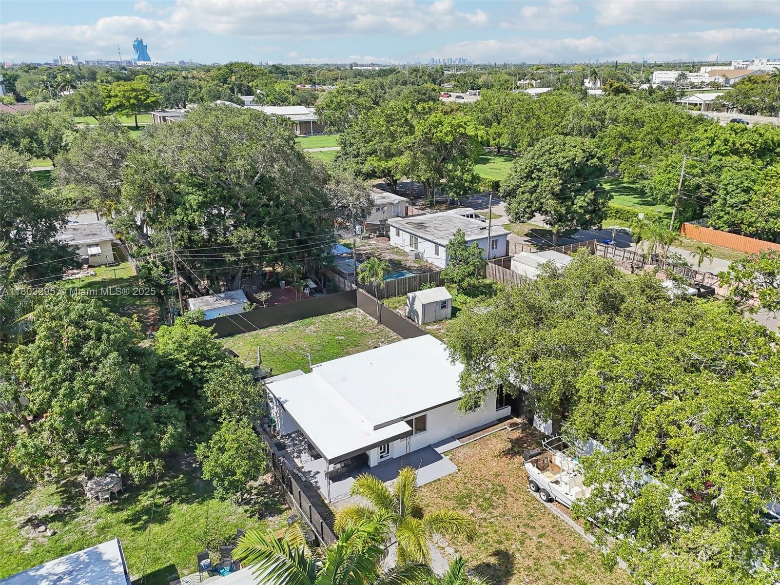 6309 Cleveland St, Hollywood, Florida image 17