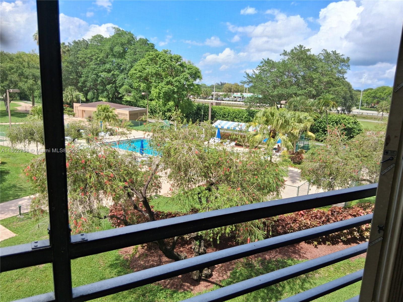 1300 Saint Charles Pl #302, Pembroke Pines, Florida image 16