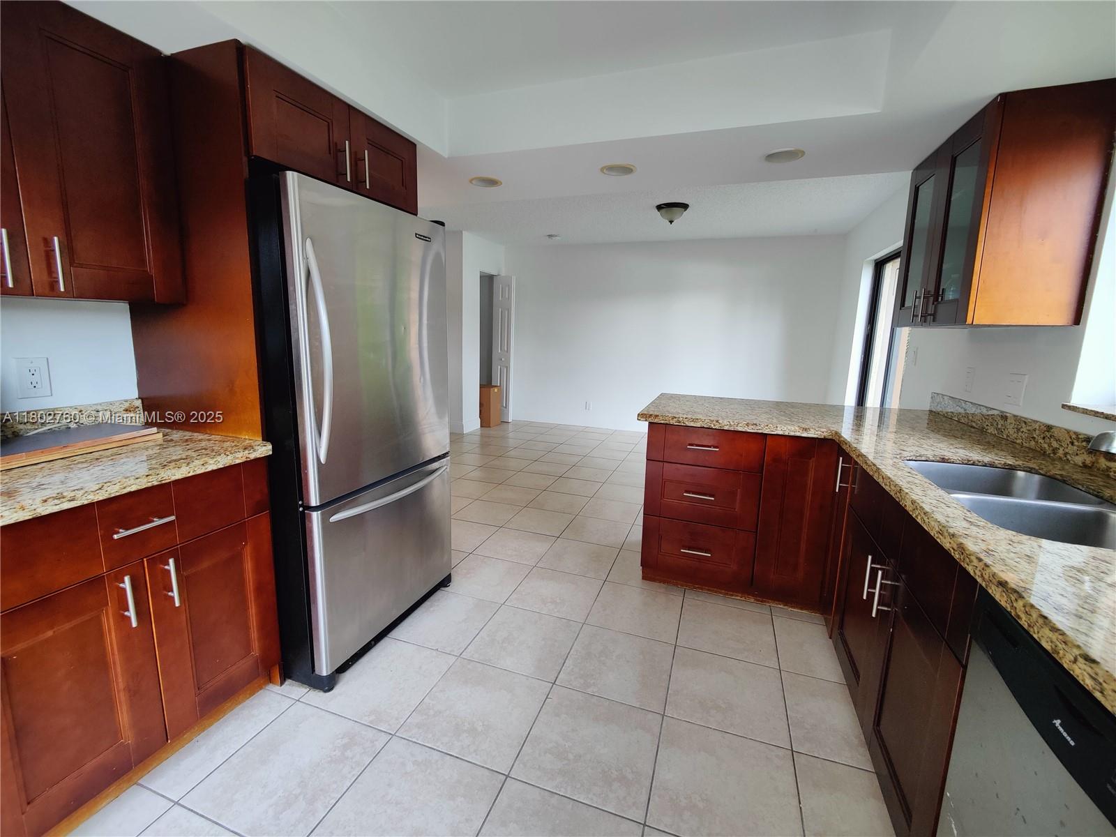 Property photo # 9