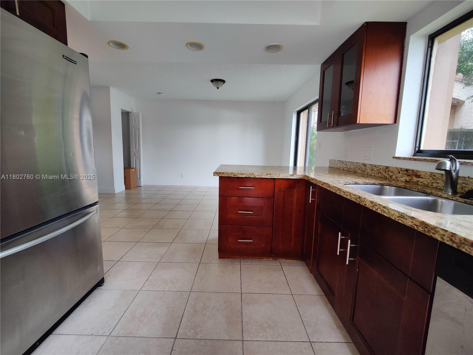 Property photo # 4