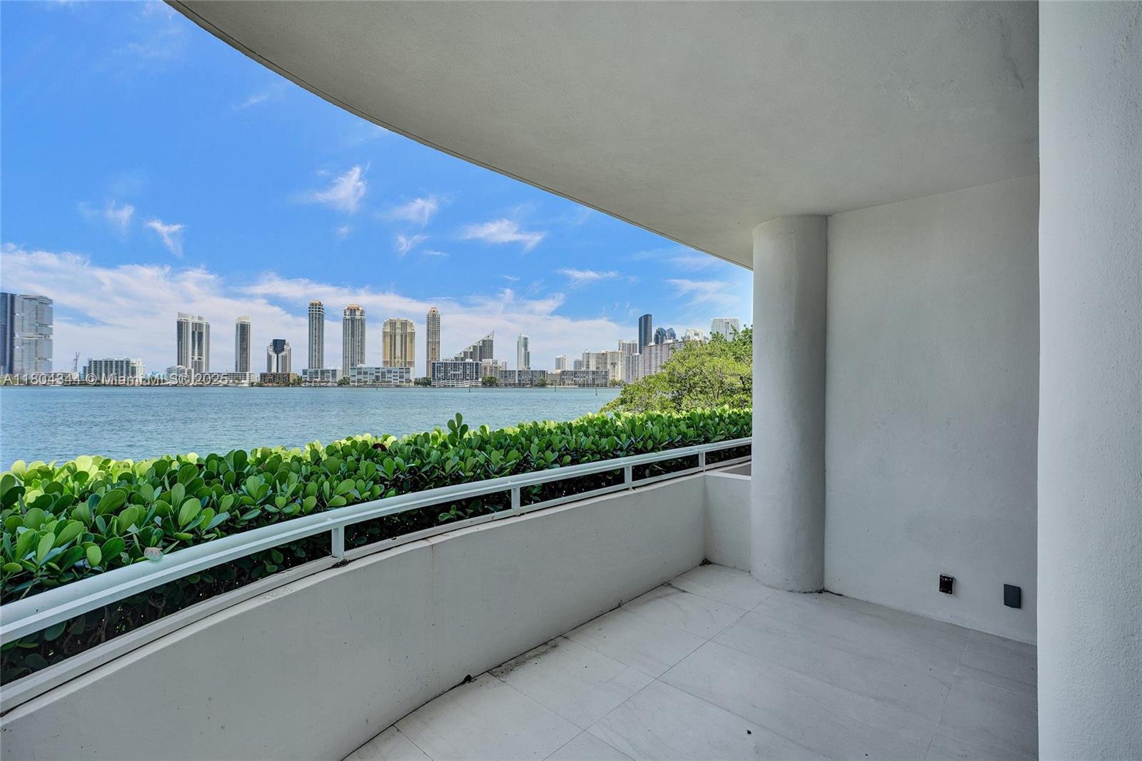 3000 Island Blvd #TH-5, Aventura, Florida image 29
