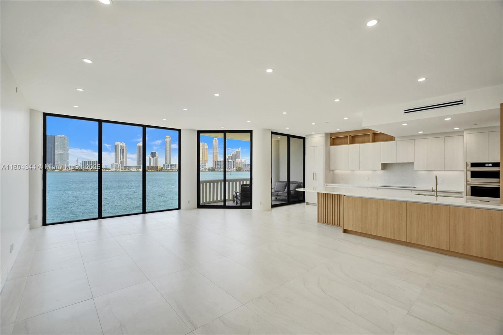3000 Island Blvd #TH-5, Aventura, Florida image 4
