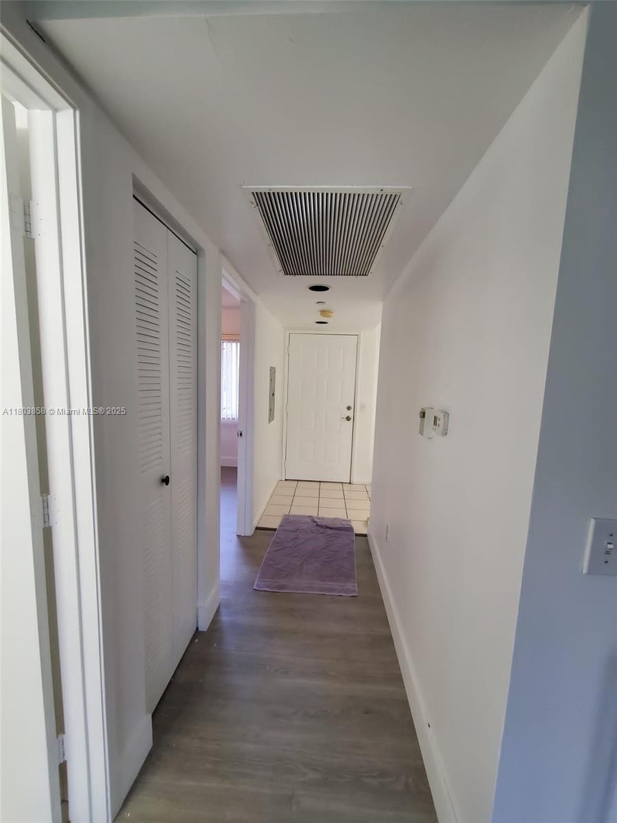 Residential, Pembroke Pines, Florida image 6