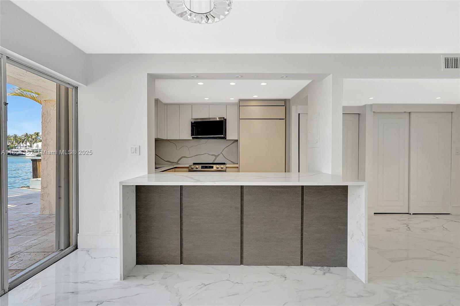 2807 NE 164th St #2, North Miami Beach, Florida image 18