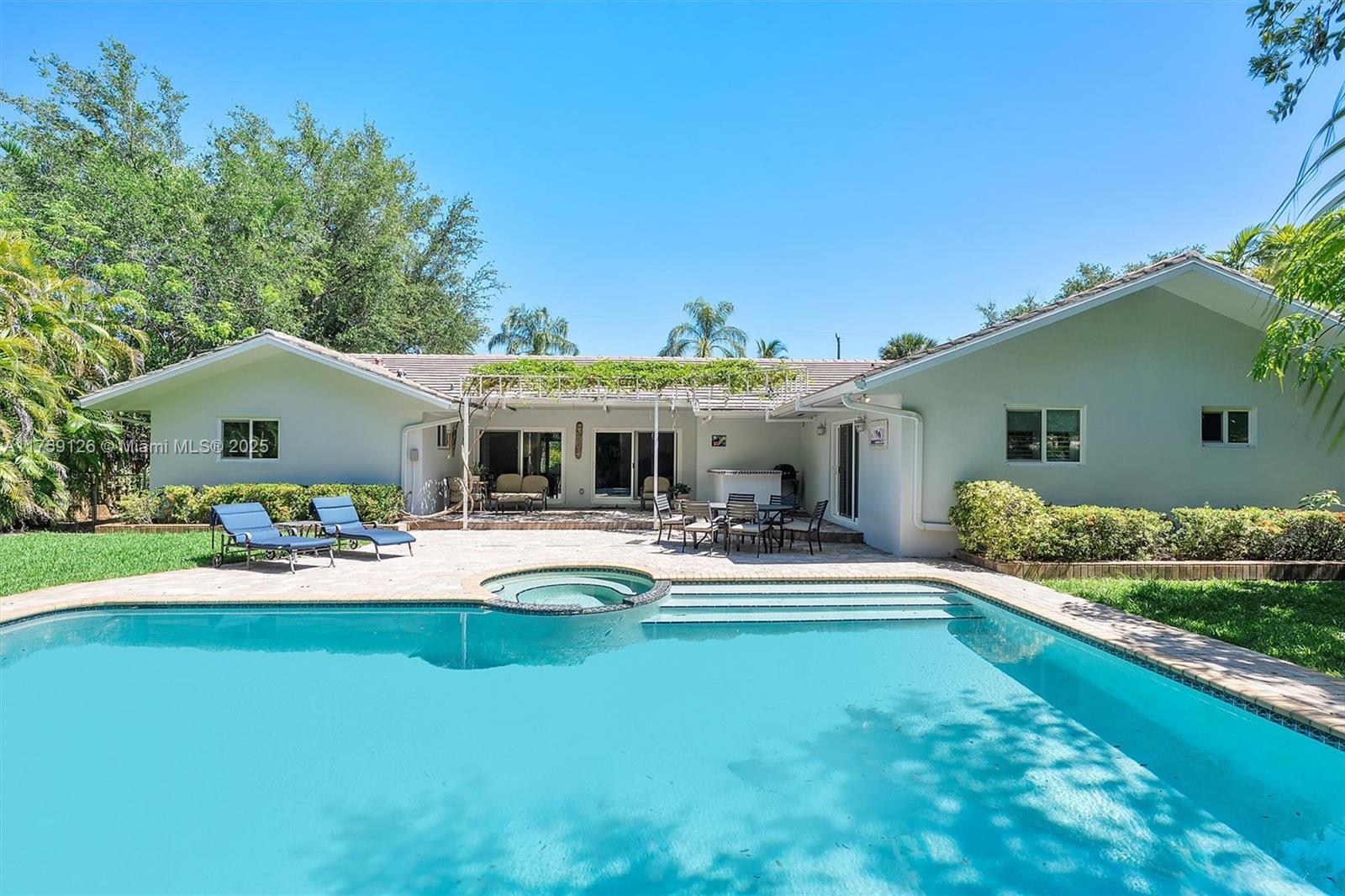 5930 SW 81 St, South Miami, Florida image 25