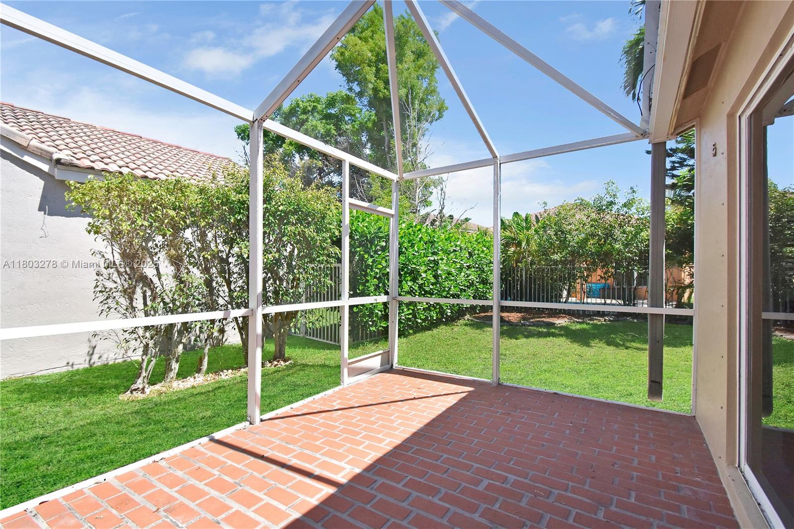 4454 Mahogany Ridge Dr, Weston, Florida image 2