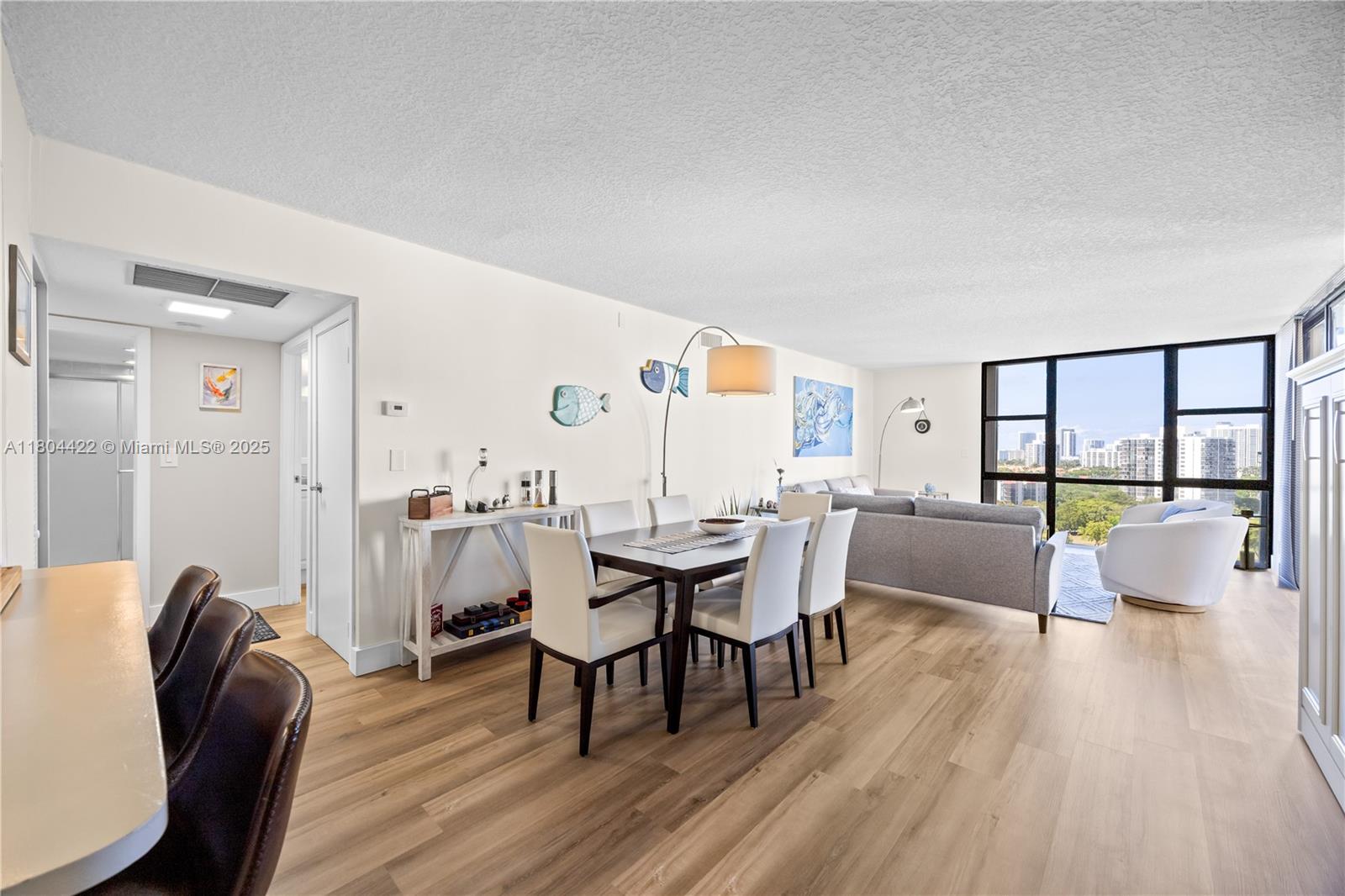 20301 W Country Club Dr #1623, Aventura, Florida image 15