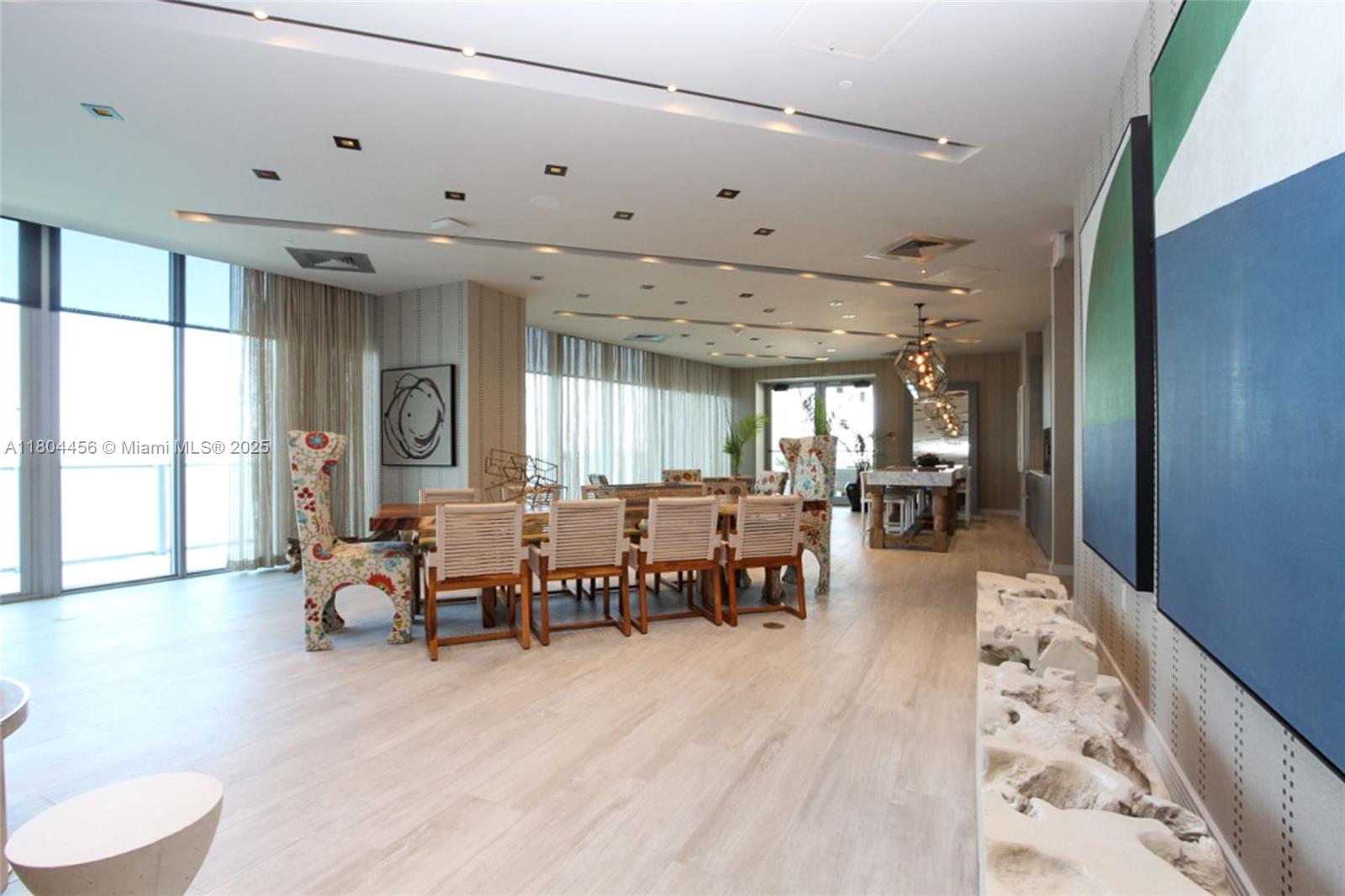 2900 NE 7th ave #1404, Miami FL 33137