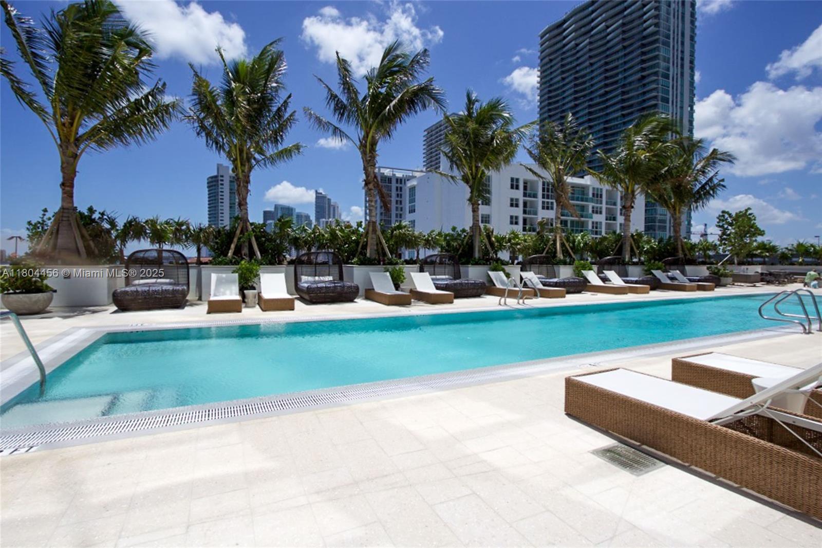2900 NE 7th ave #1404, Miami FL 33137