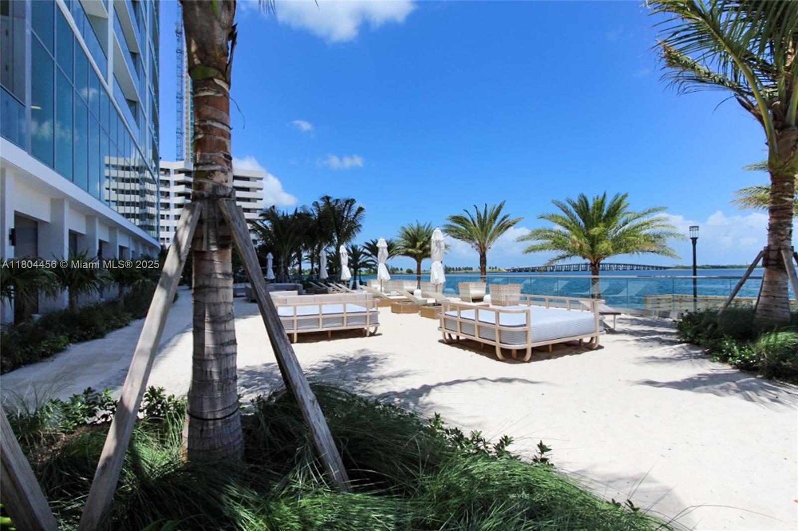 2900 NE 7th ave #1404, Miami FL 33137