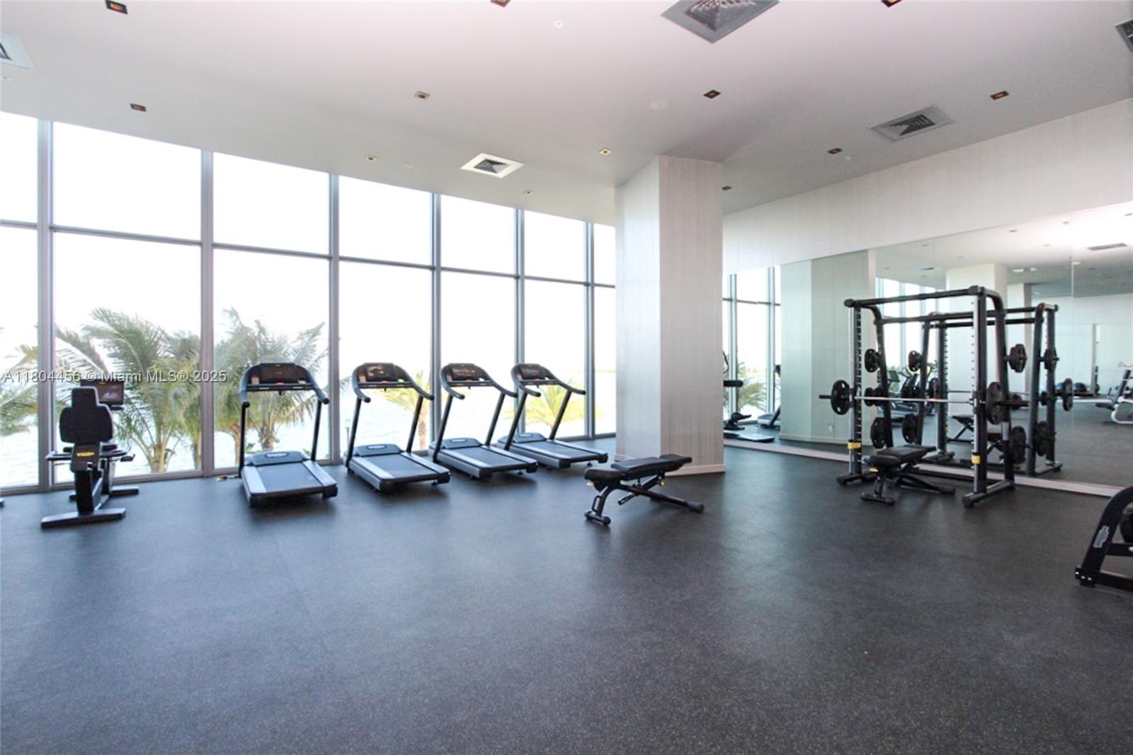 2900 NE 7th ave #1404, Miami FL 33137