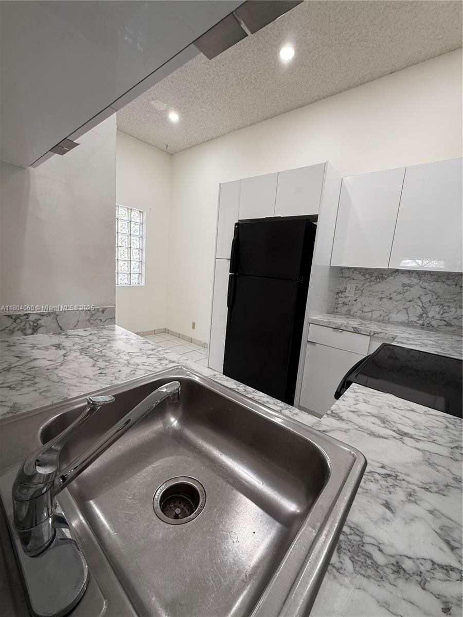 Residential, Plantation, Florida image 7