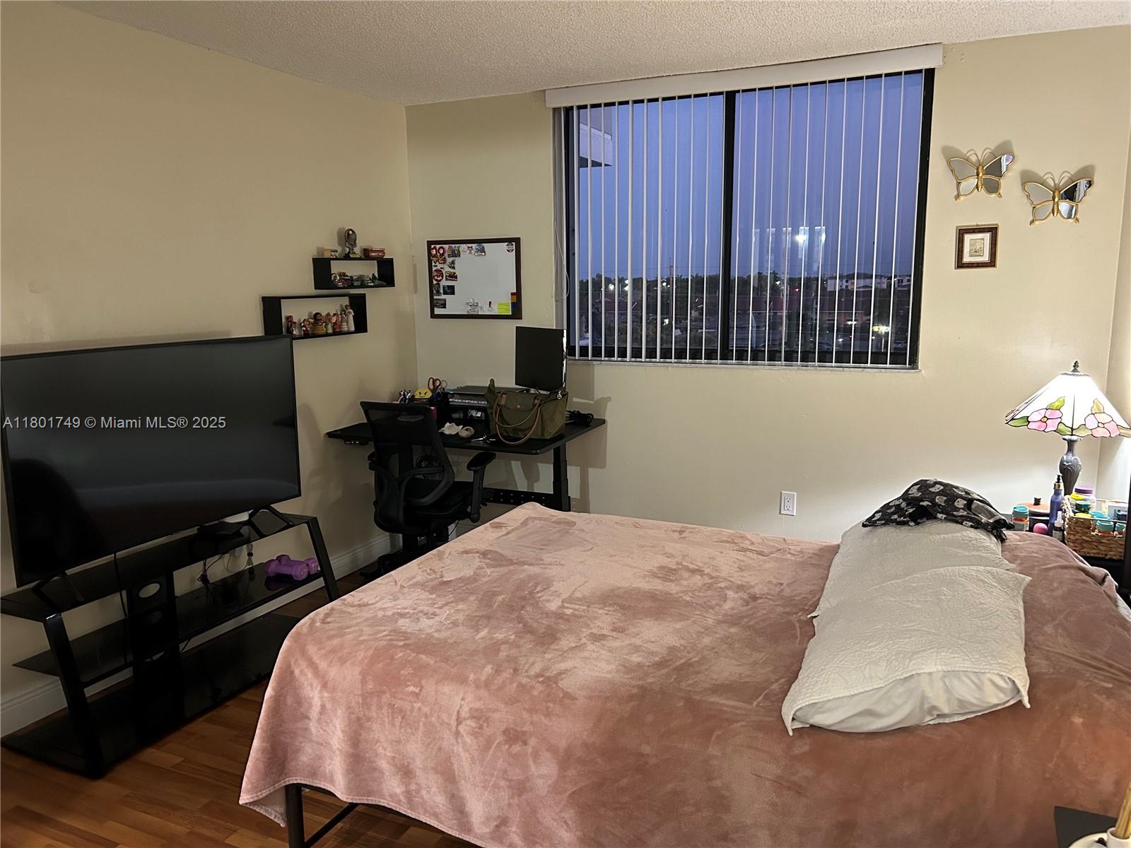 Property photo # 9