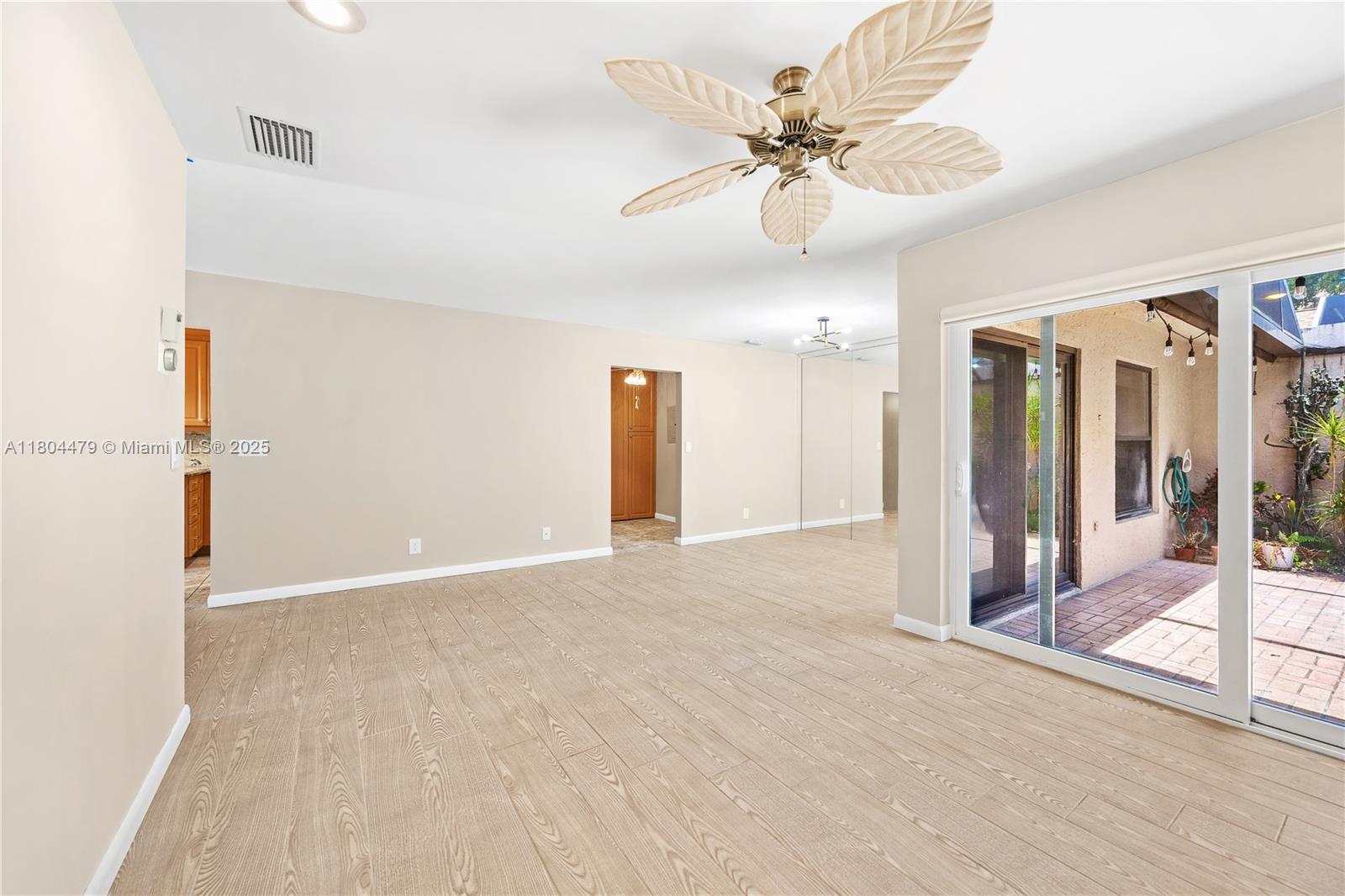2717 N Carambola Cir N #17101, Coconut Creek, Florida image 7
