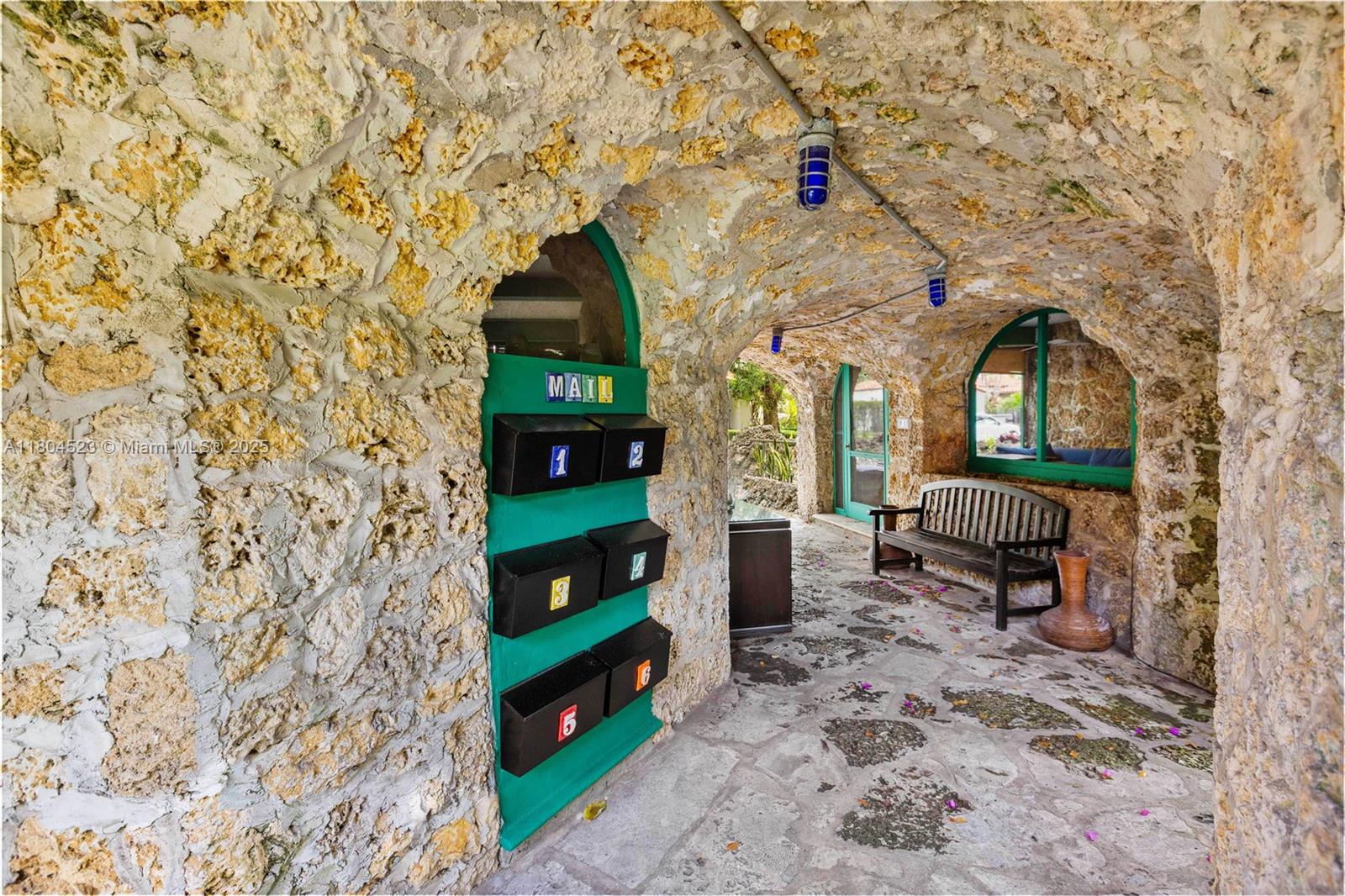 Listing Photo 11