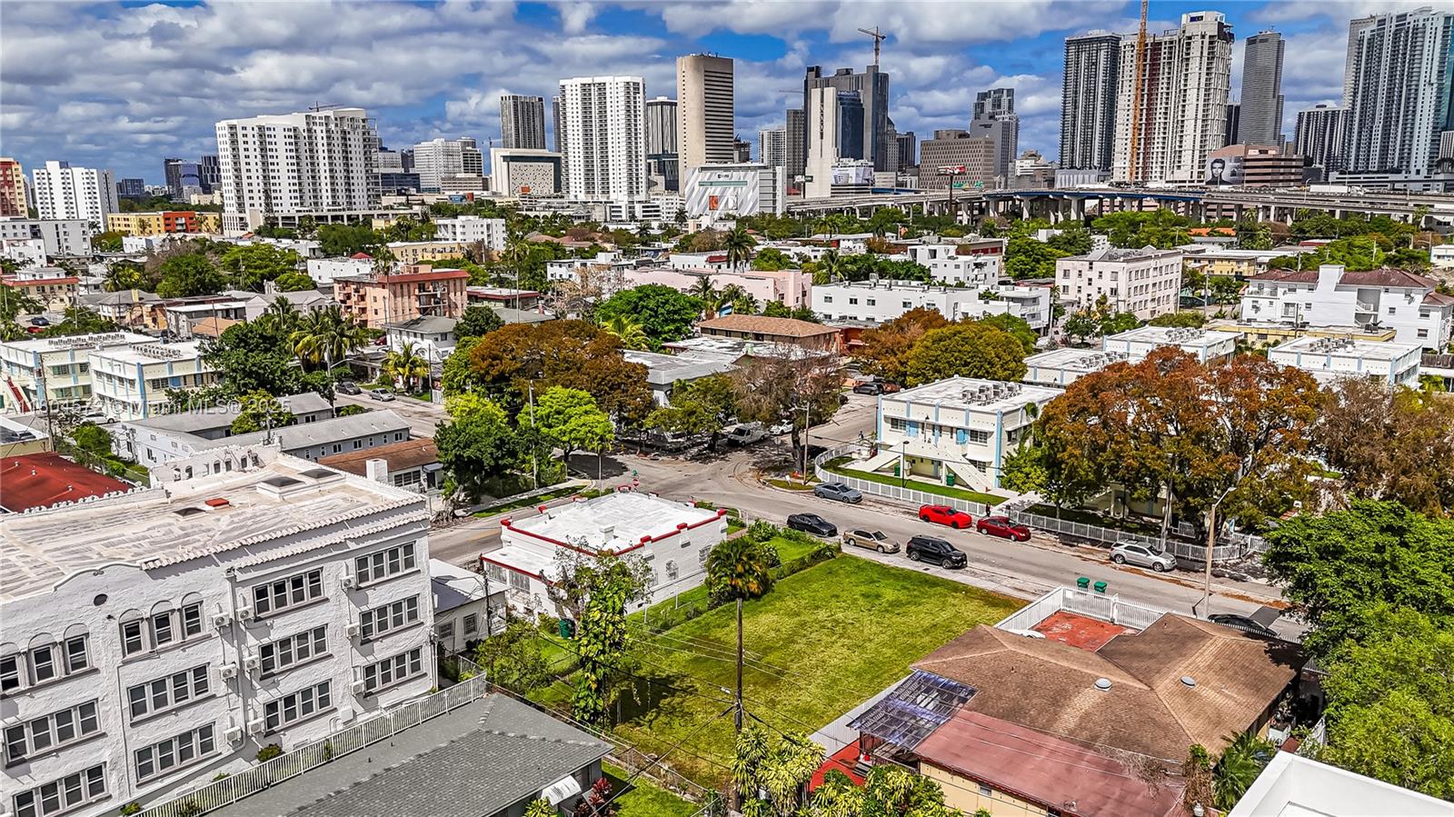 512 SW 6th Ave, Miami, Florida image 11