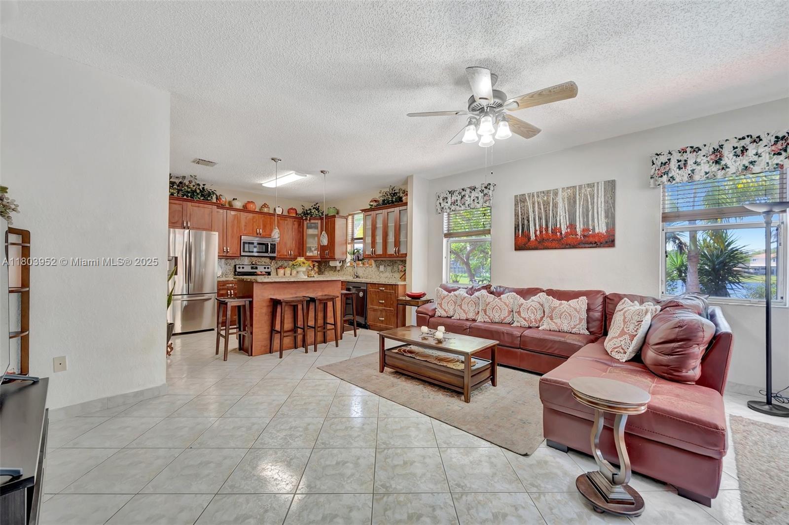 9053 SW 214th St, Cutler Bay, Florida image 8