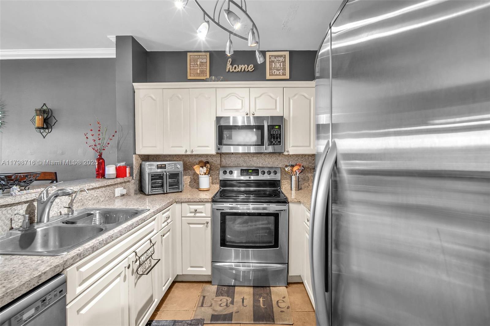 1440 NW 126th Avenue, Sunrise, Florida image 11