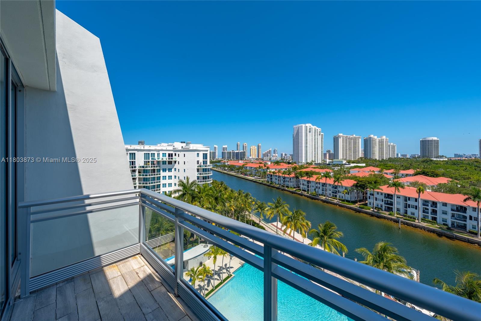 2950 NE 188th St #540, Aventura, Florida image 16
