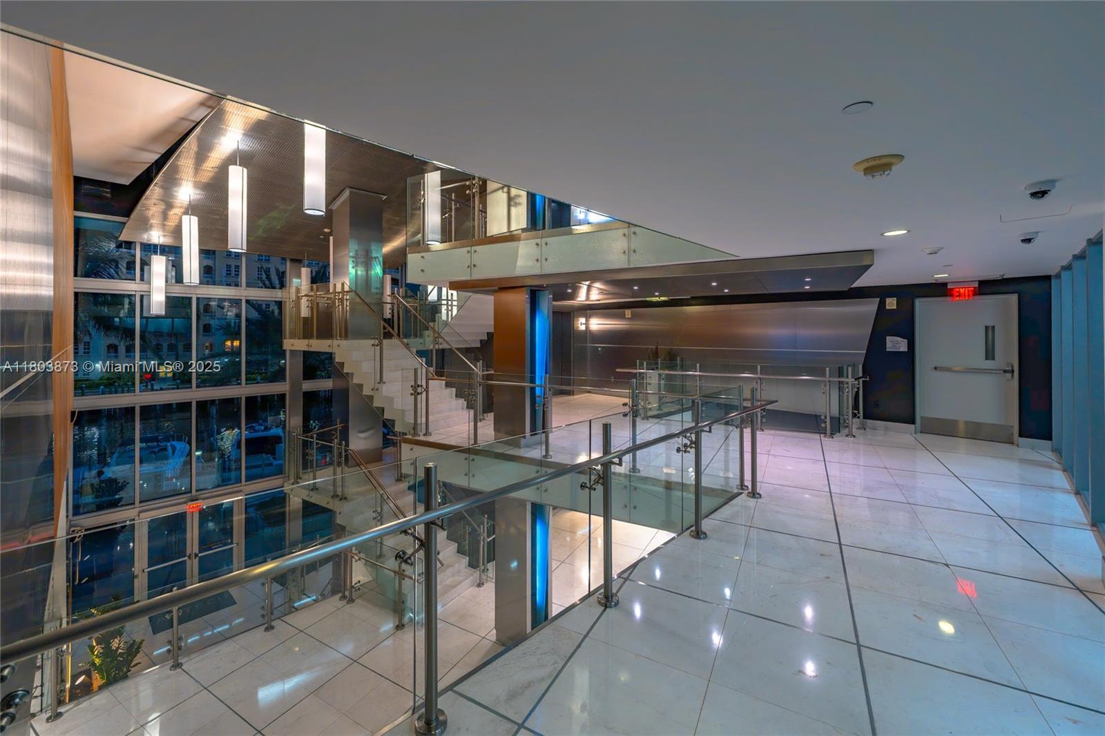 2950 NE 188th St #540, Aventura, Florida image 37