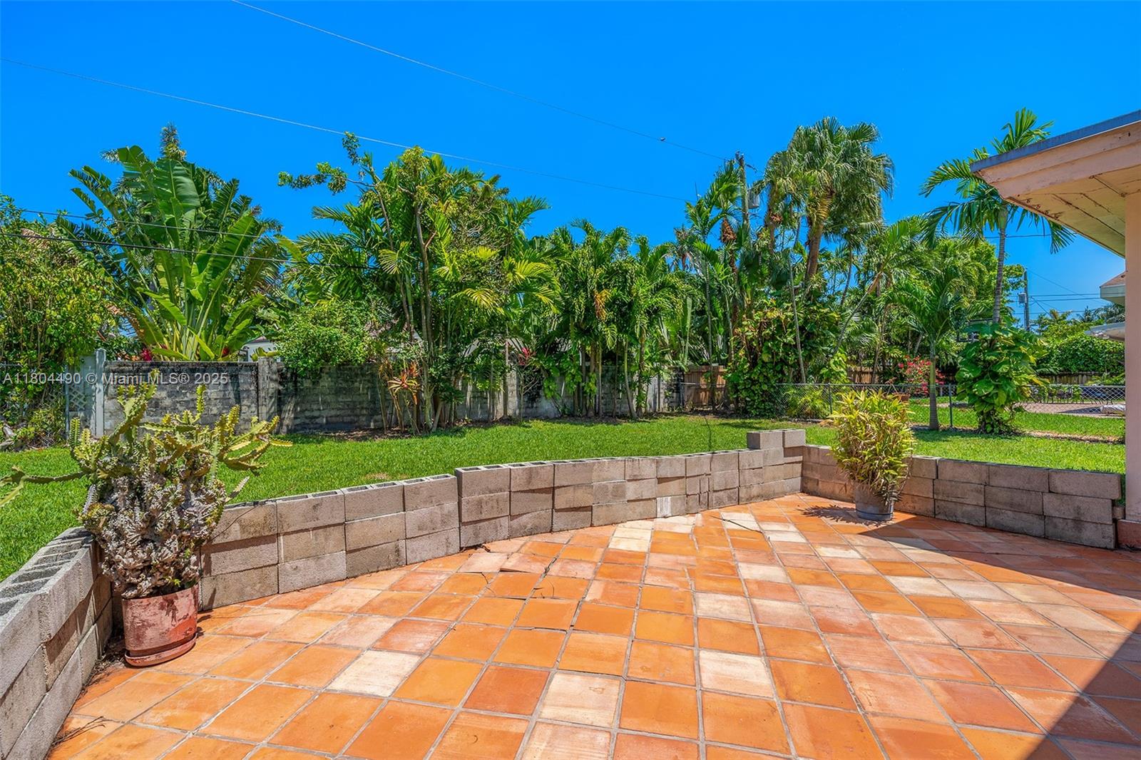 7501 Miami View Dr, North Bay Village, Florida image 17